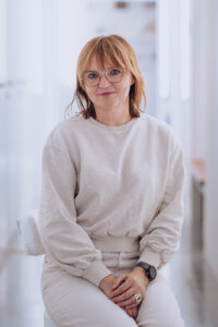 Dr. Ann De Smet